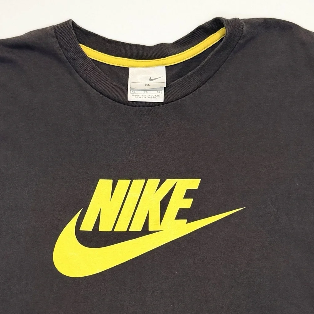 Vintage Y2K Nike Spell Out Center Swoosh Grey Yellow Graphic Shirt Men’s Sz XL